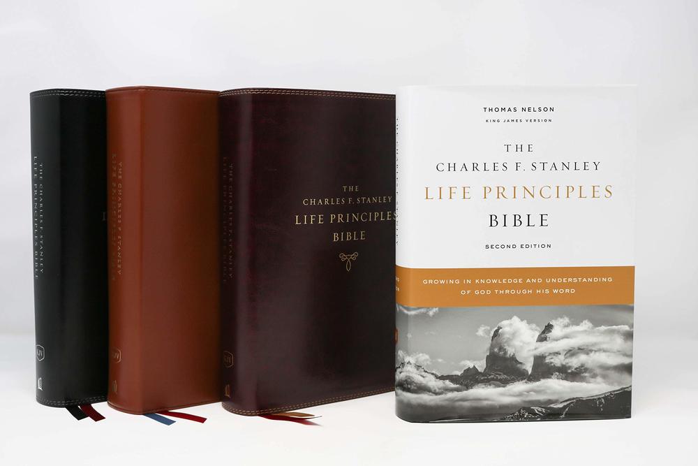 KJV, Charles F. Stanley Life Principles Bible, 2nd Edition, Comfort Print: Growing in Knowledge and Understanding of God Through His Word
