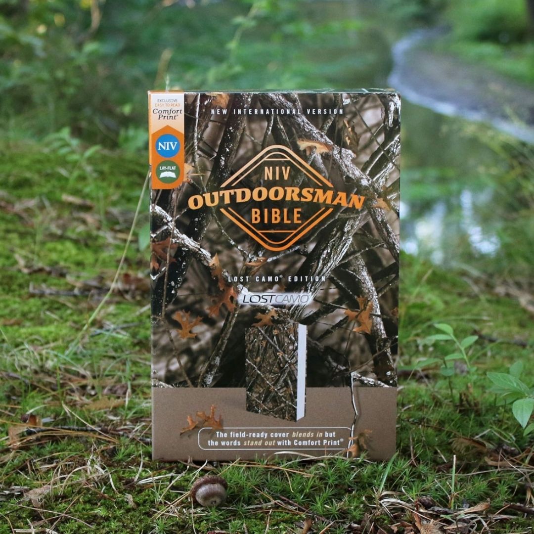 NIV, Outdoorsman Bible, Red Letter Edition, Comfort Print: The Field-Ready Cover Blends In but the Words Stand Out with Comfort Print®