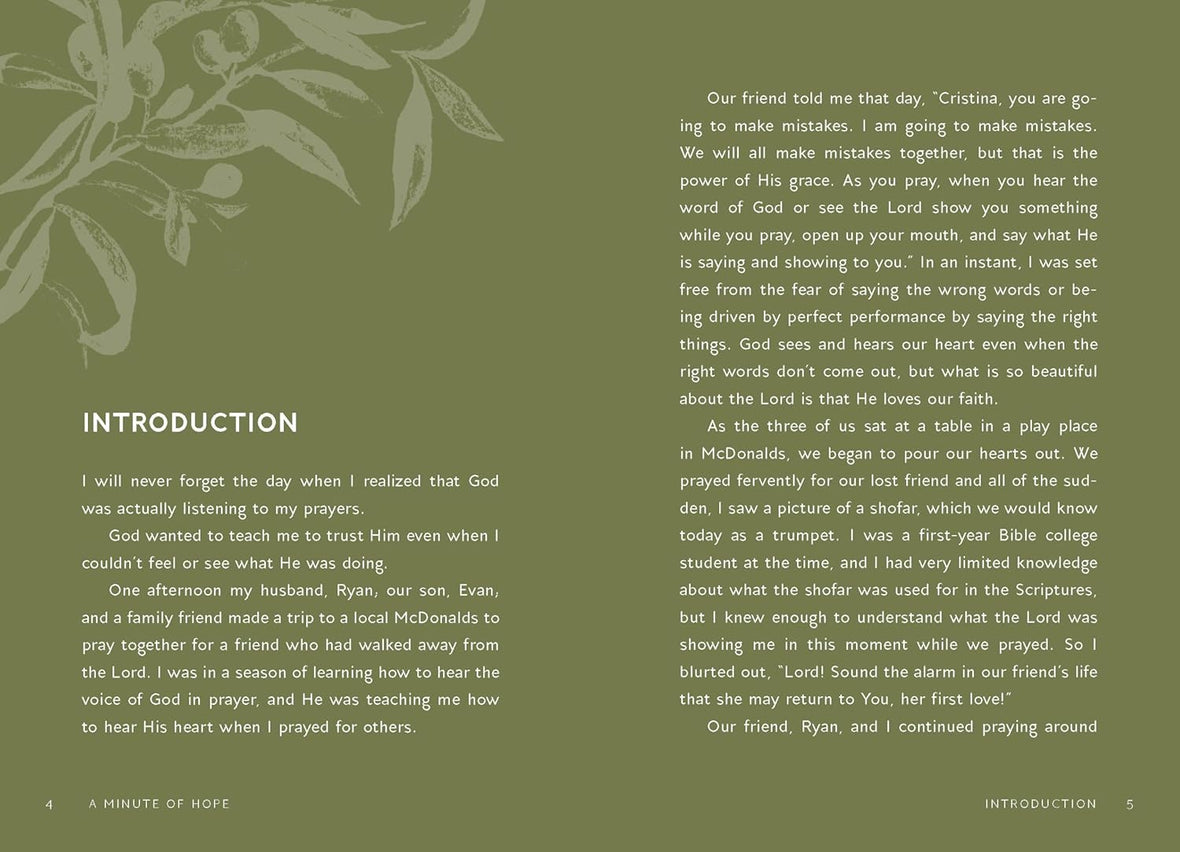 A Minute of Hope: 100 Prayers for Staying Steadfast Through Challenges and Change