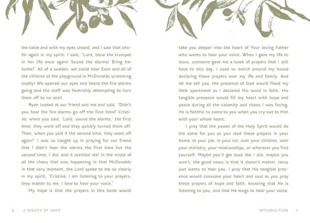 A Minute of Hope: 100 Prayers for Staying Steadfast Through Challenges and Change