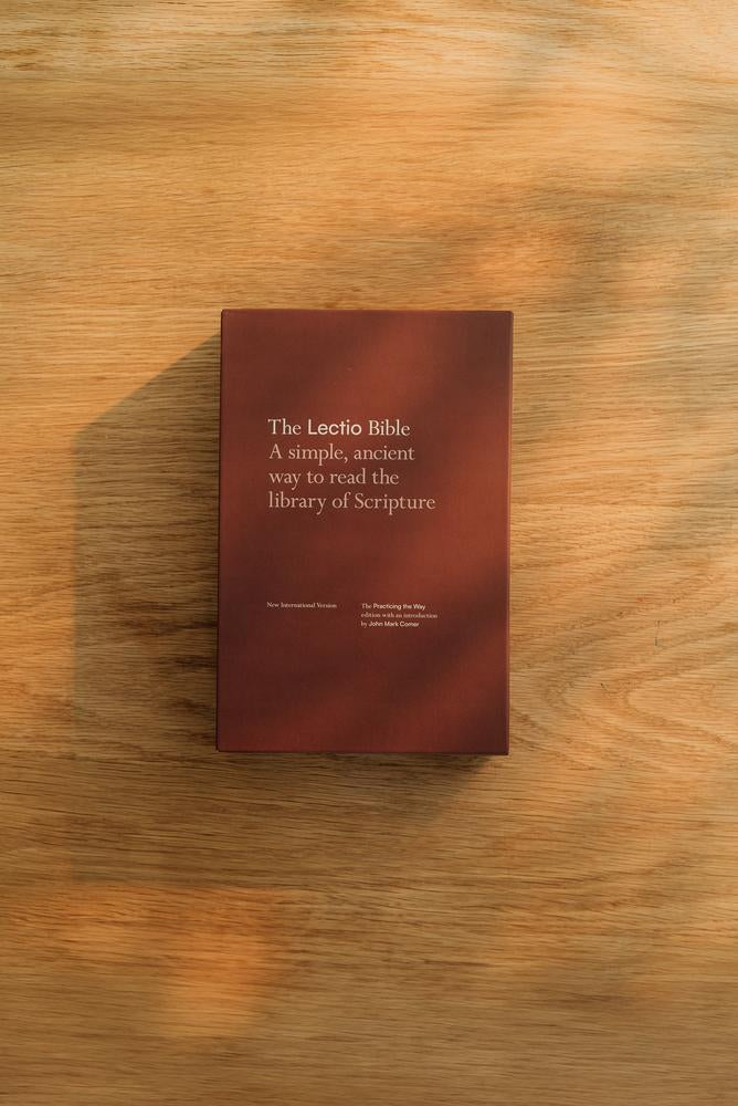 NIV Lectio Bible: A simple, ancient way to read the library of