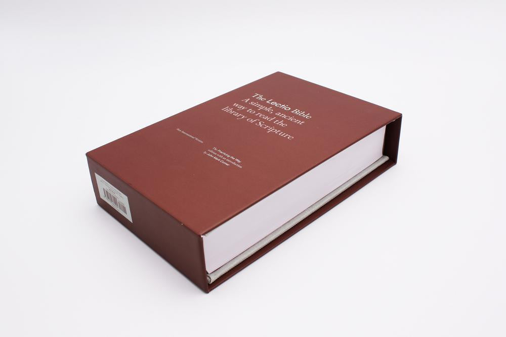 NIV Lectio Bible: A simple, ancient way to read the library of