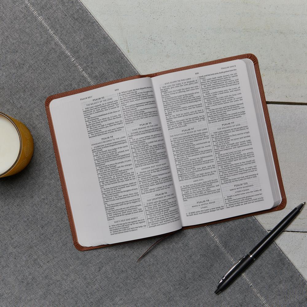 KJV, Value Thinline Bible, Compact, Red Letter, Comfort Print: Holy Bible, King James Version