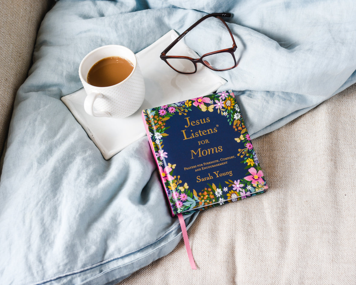 Jesus Listens for Moms, Padded Hardcover, with Full Scriptures