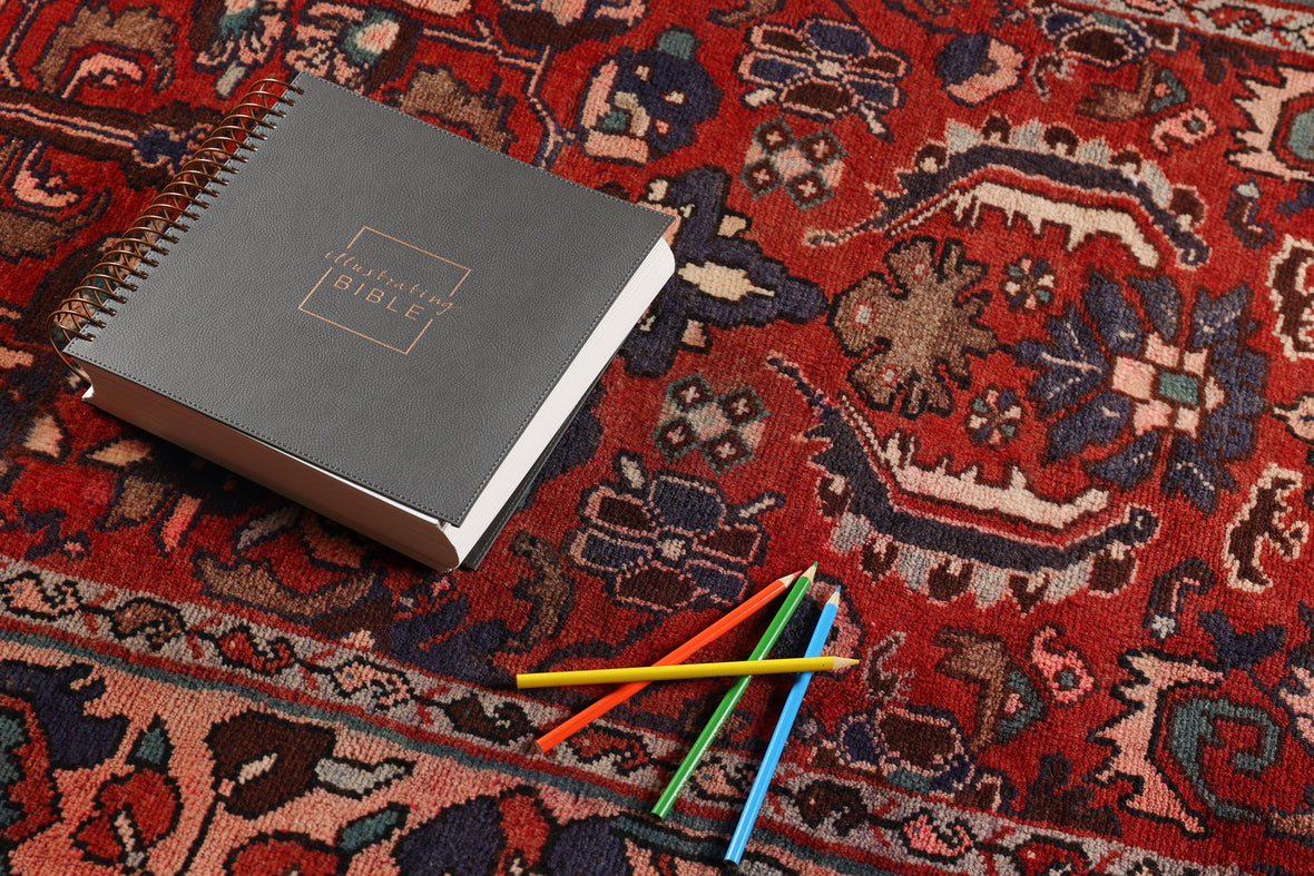 NIV, Spiral-bound Illustrating Bible, Leathersoft Spiral, Dark Gray: Draw, Write, and Reflect Your Way Through Scripture