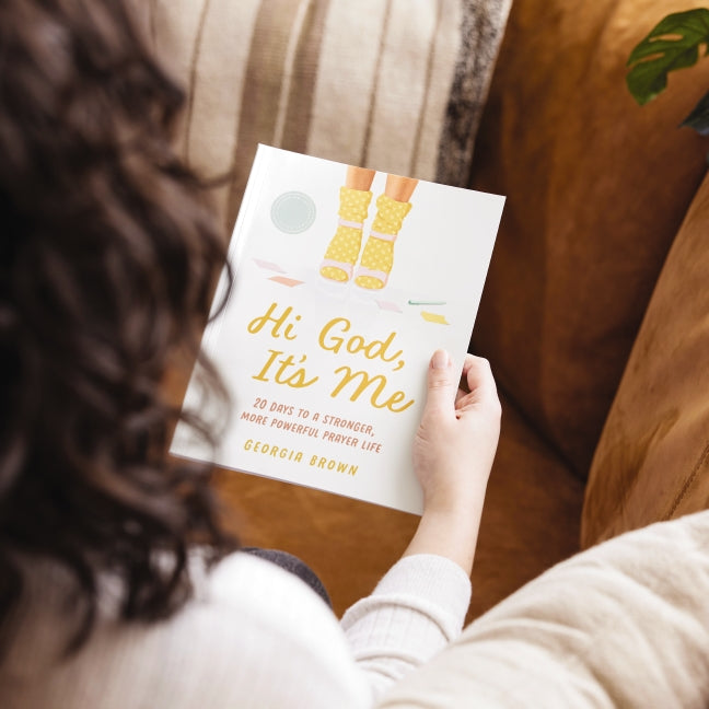 Hi God, It’s Me: 20 Days to a Strong and Powerful Prayer Life - Prayer Devotional