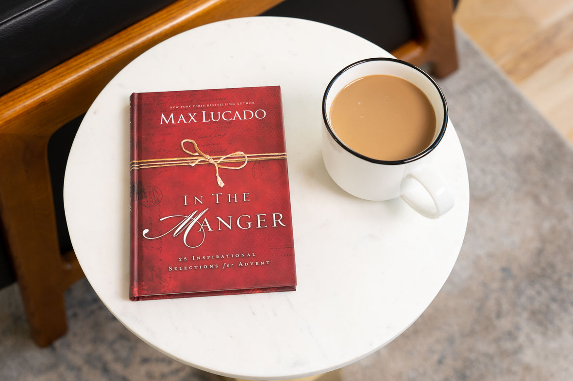 In the Manger 5-Pack Bundle: 25 Inspirational Selections for Advent