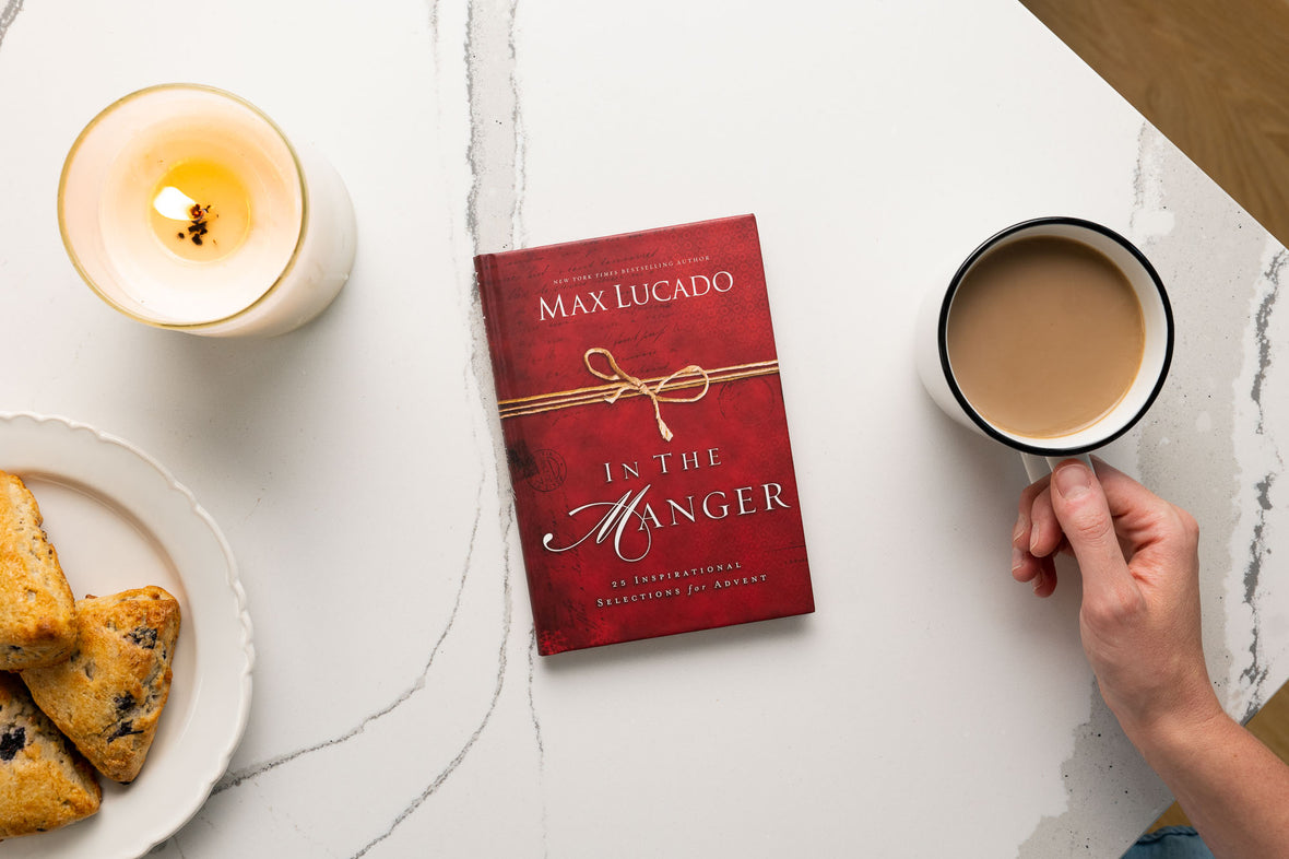 In the Manger 5-Pack Bundle: 25 Inspirational Selections for Advent