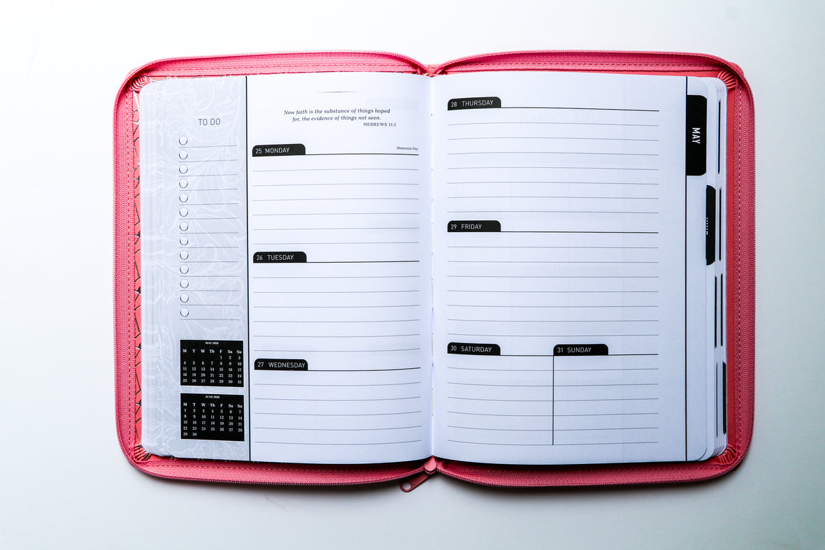 2026 NKJV 16-Month Scripture Planner, Zippered Leathersoft, Pink, The Lord Is My Light