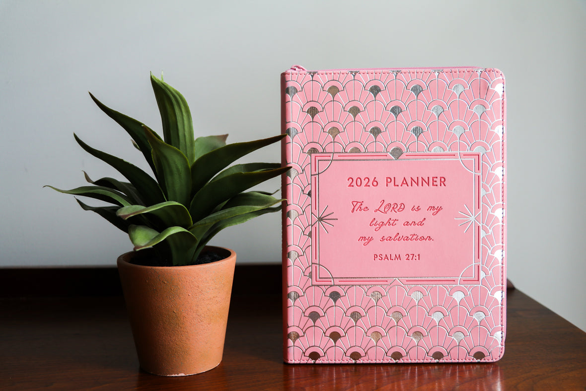2026 NKJV 16-Month Scripture Planner, Zippered Leathersoft, Pink, The Lord Is My Light