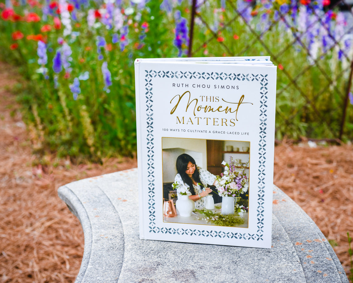 This Moment Matters: 100 Ways to Cultivate a Grace-Laced Life
