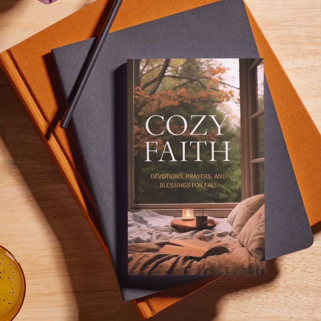 Cozy Faith: Devotions, Prayers, and Blessings for Fall