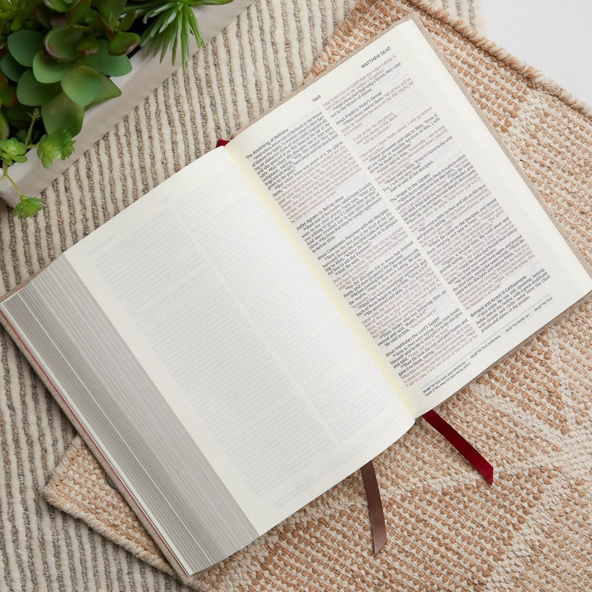 NKJV, Interleaved Bible, Journal Edition, Red Letter, Comfort Print: The Ultimate Bible Journaling Experience