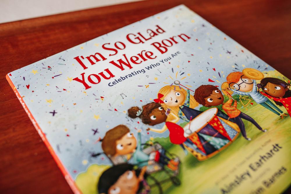 Introducing I'm So Glad You Were Born: Celebrating Who You Are by Ainsley  Earhardt, Illustrated by Kim Barnes