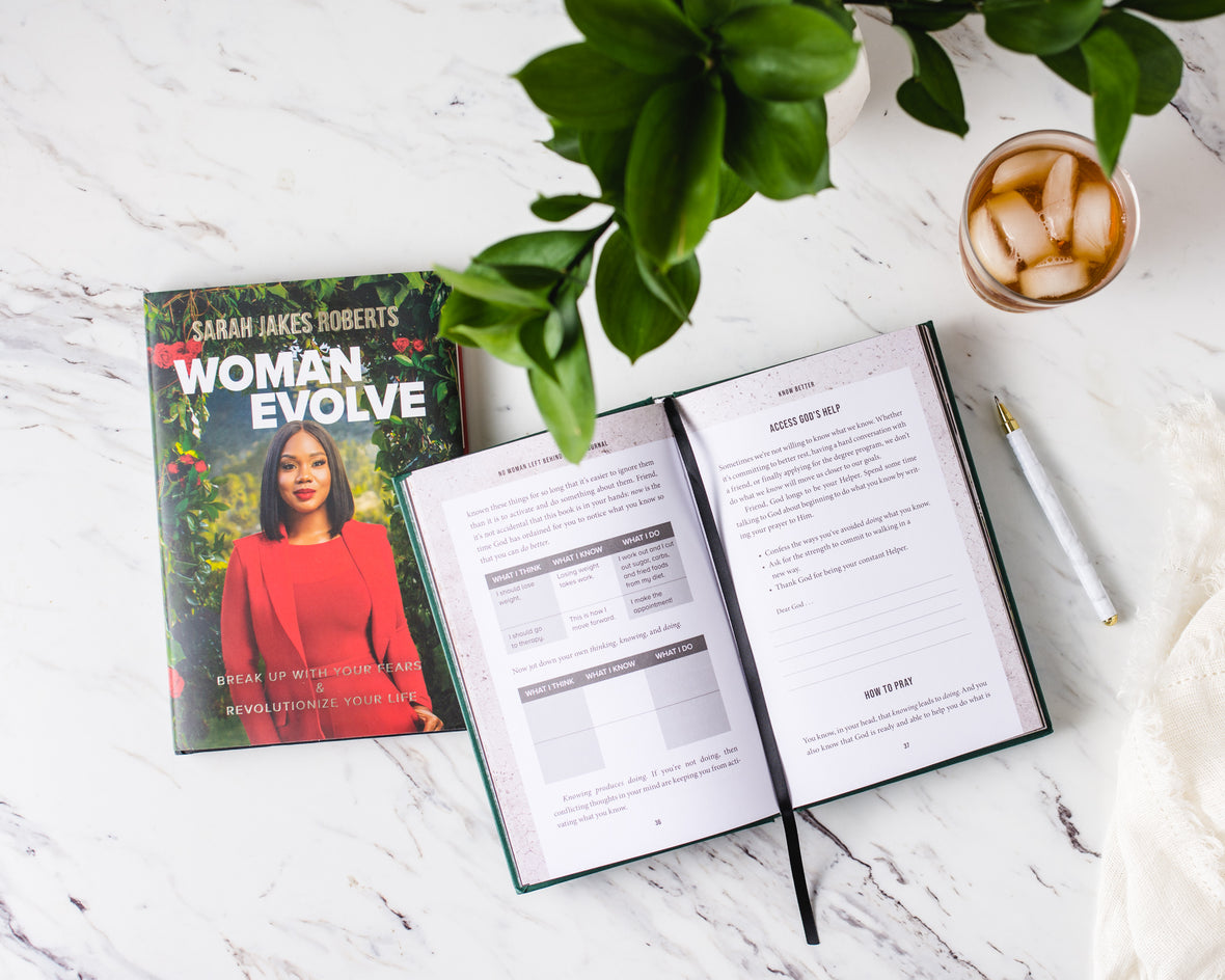 No Woman Left Behind Guided Journal: A Journey to Breaking Up with Your Fears and Revolutionizing Your Life (A Woman Evolve Experience)